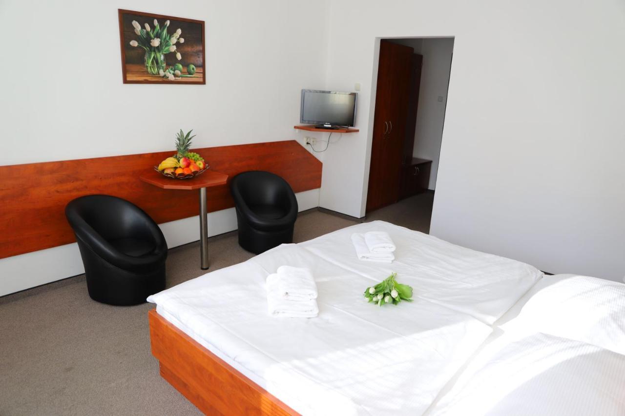 Hotel Rezident ตูร์เชียนสเก เจปลิตเซ ภายนอก รูปภาพ