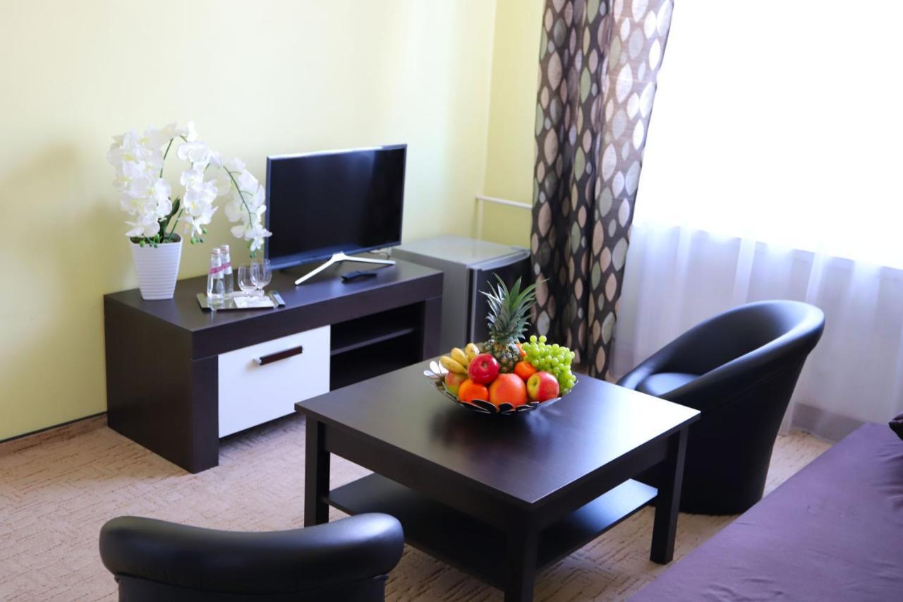 Hotel Rezident ตูร์เชียนสเก เจปลิตเซ ภายนอก รูปภาพ