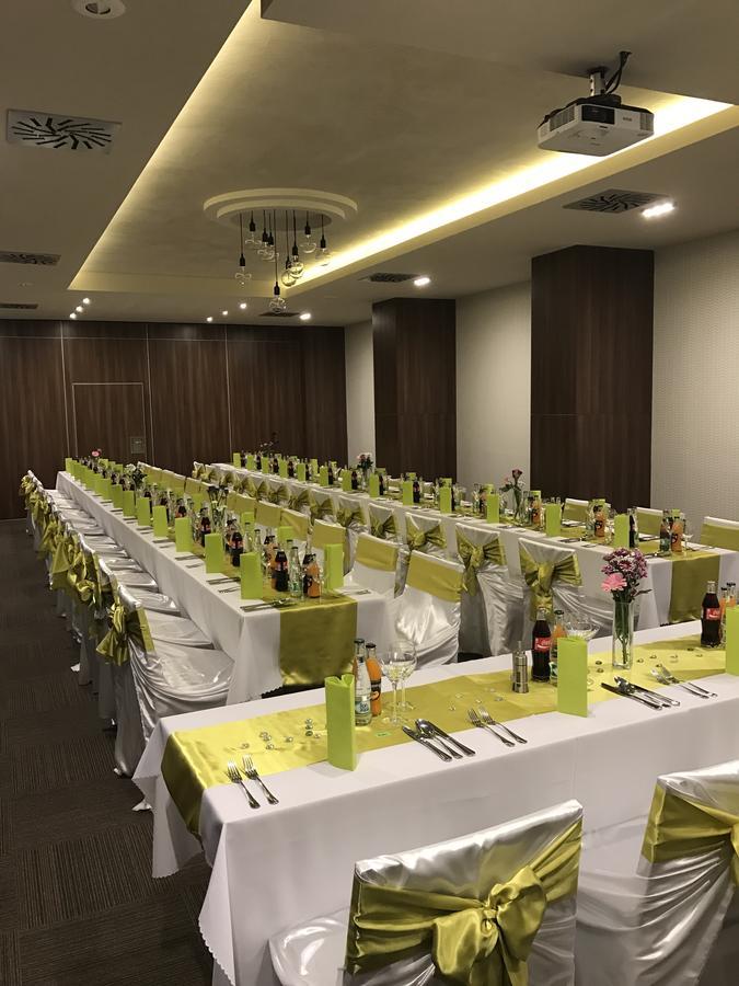 Hotel Rezident ตูร์เชียนสเก เจปลิตเซ ภายนอก รูปภาพ