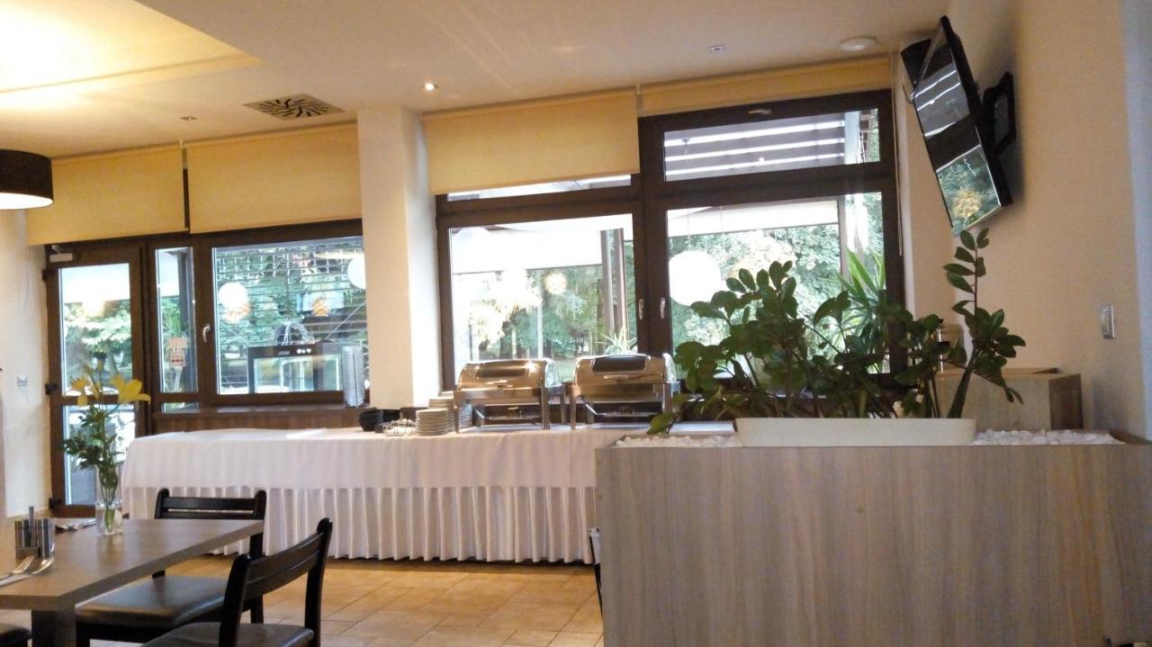 Hotel Rezident ตูร์เชียนสเก เจปลิตเซ ภายนอก รูปภาพ